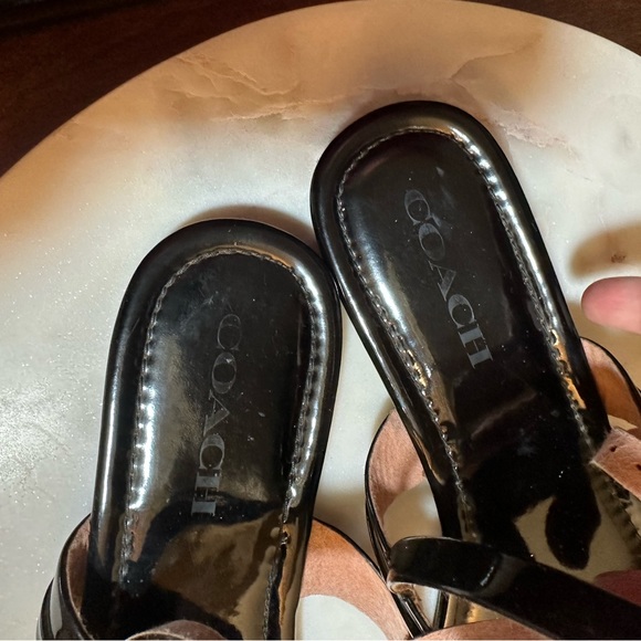 COACH black patent leather chain sandals🔥10M - Picture 6 of 12